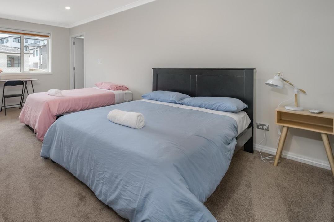 7Br 3Bh Beach Escape. 2 Min To Browns Bay Beach オークランド エクステリア 写真